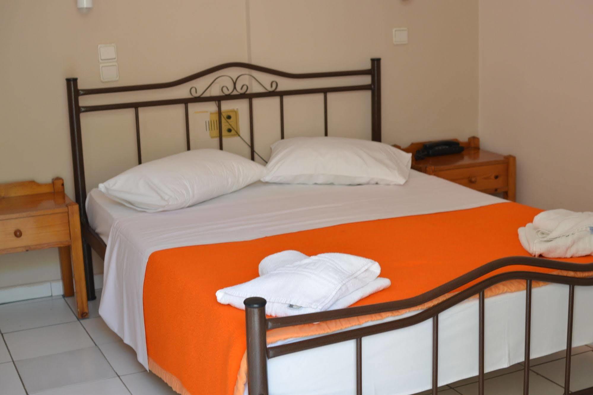 Irene Hotel Chania  Bagian luar foto